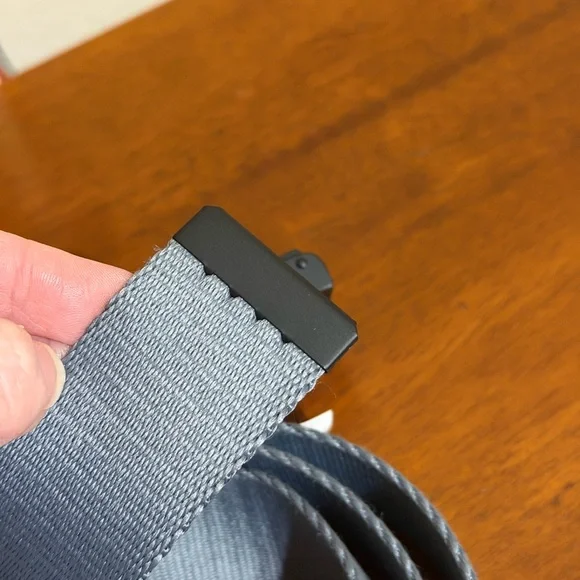 Adidas Men's Golf Steel Adjustable Gray Belt w/Black Buckle - Cut to Fit - Picture 5 of 7